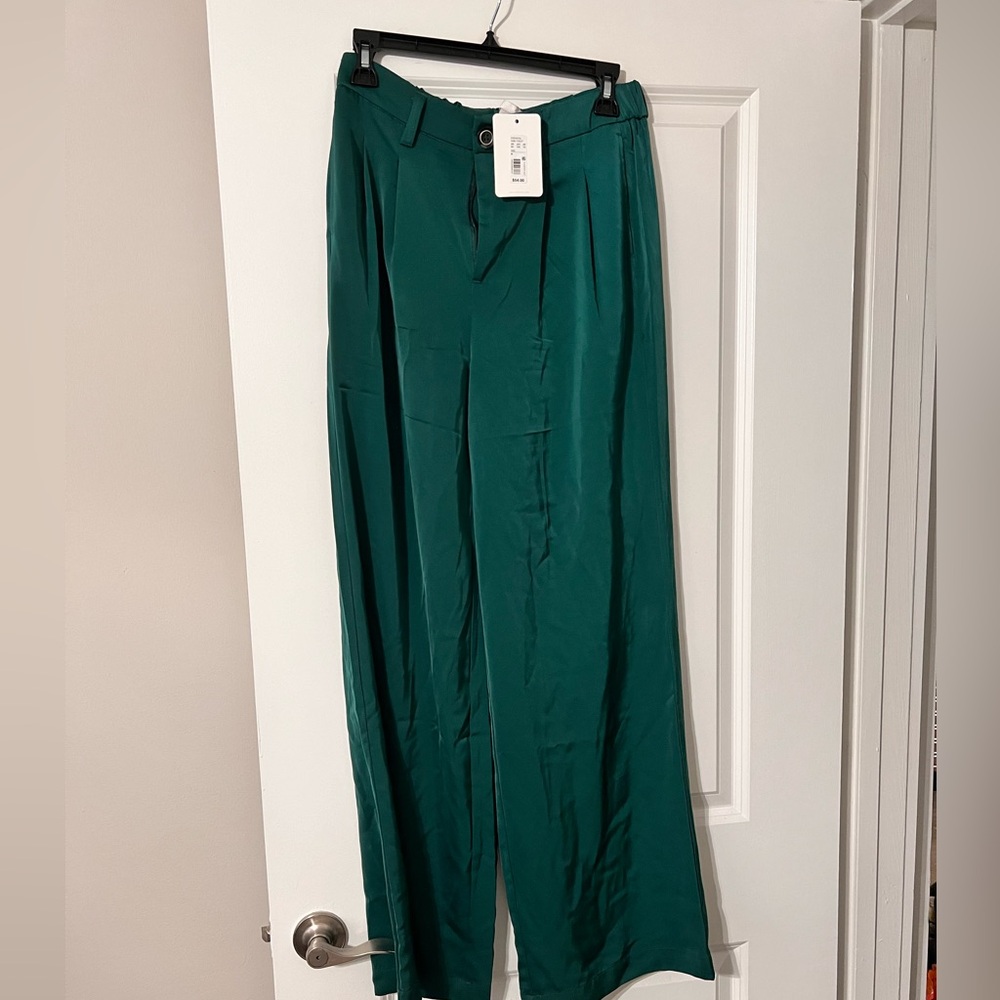 Forest Green Silk Wide Leg Pants by GB Size M with Button and Zipper/Belt Loops